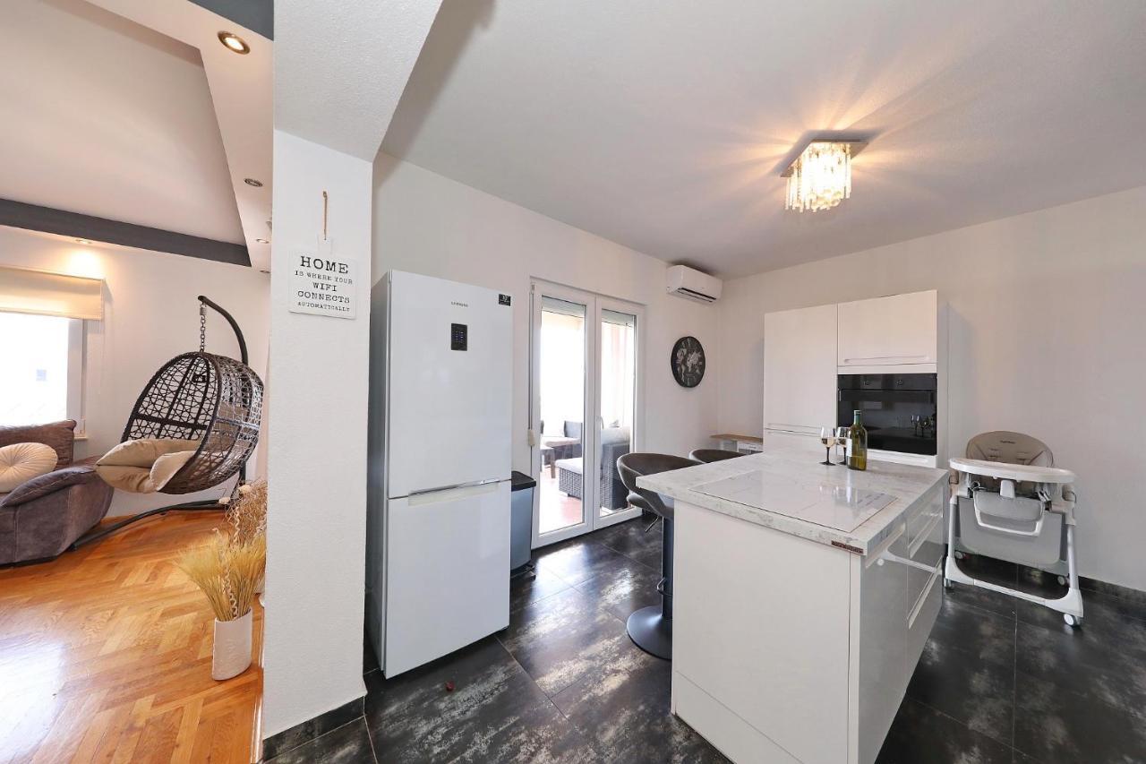 Apartman Nika Sa Jacuzzijem Zadar Zewnętrze zdjęcie
